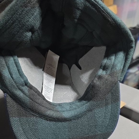 Patagonia Forest Green and Navy Fleece Hat - Picture 5 of 5